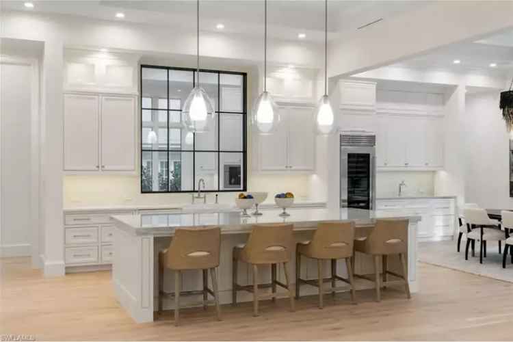 House For Sale , 460, 2nd Avenue North, Naples, Florida