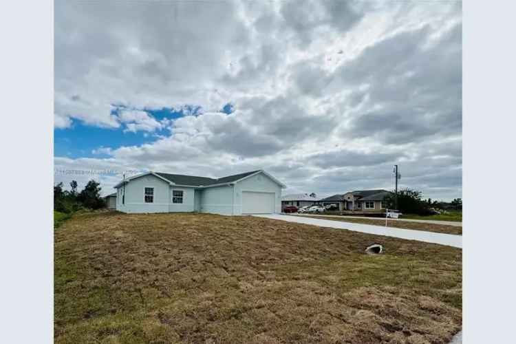 House For Sale , 426, Mercedes Court, Florida