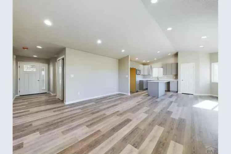 House For Sale , 151, South Stardust Circle, Pueblo West, Colorado