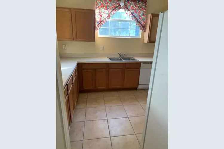 3 Bed 2 Bath Townhome Paradise Cove New Roof Balcony Garage