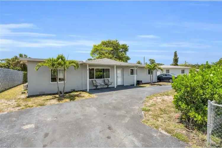 House For Sale , 883, Coconut Circle East, East Naples, Florida