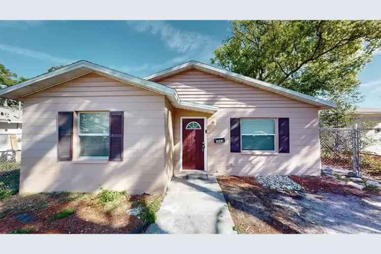 4 Bedroom Block Home - New Appliances & Updates - Section 8 Qualified