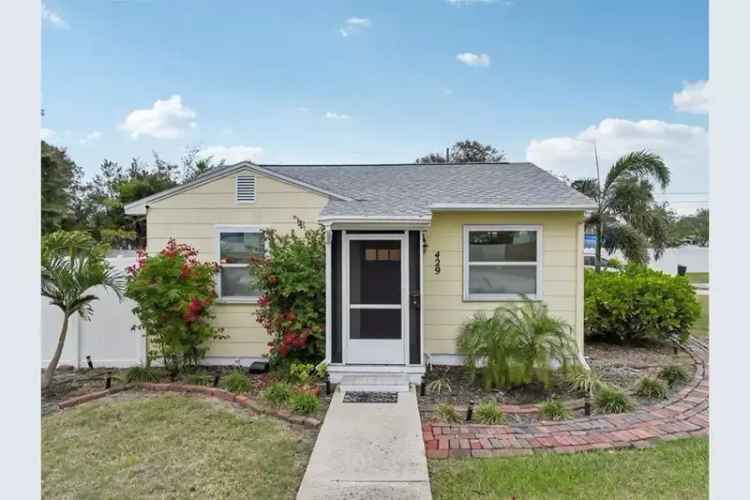Updated St Petersburg Home Large Lot Move In Ready