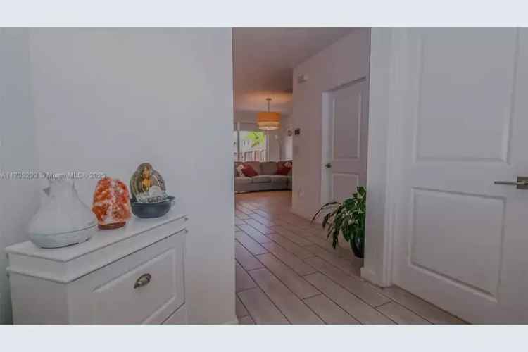House For Sale , 1053, Southeast 24th Avenue, Homestead, Florida