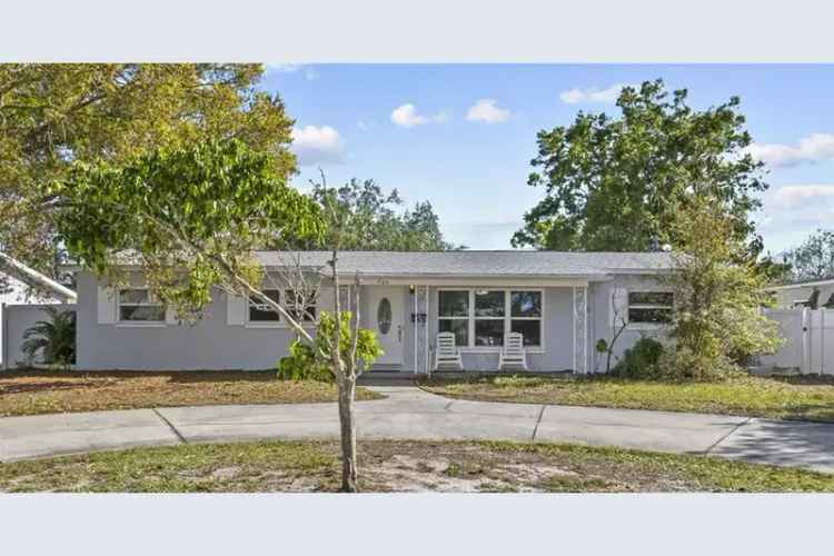 Updated 4-Bed, 1.5-Bath Home in St Petersburg - Large Lot, New Roof & AC