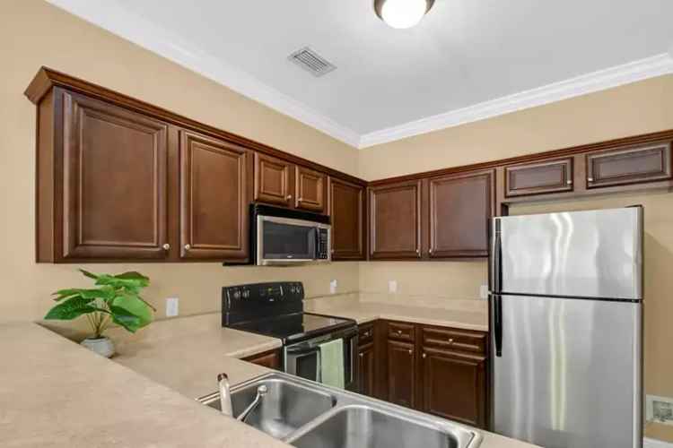 3 Bed 3 Bath Townhome in Hadleigh Hills Navarre Near Hurlburt Field