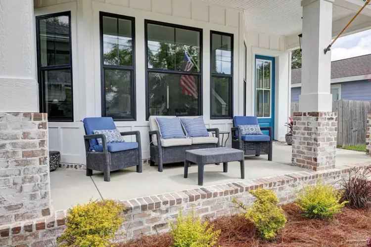 Elegant East Hill Home Custom Built with Pool and 4 Bedrooms