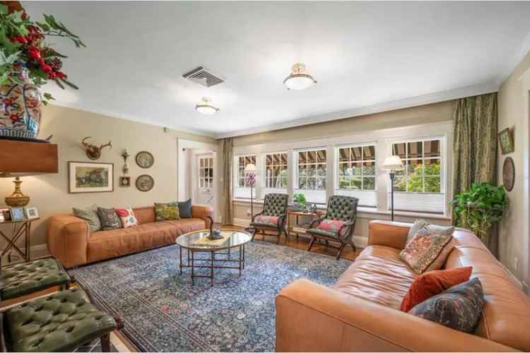 Charming Lakeland Single Story Home Near Lake Hollingsworth