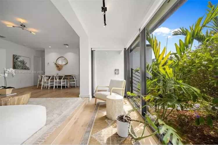 House For Sale , 2171, Southwest 20th Street, Miami, Florida