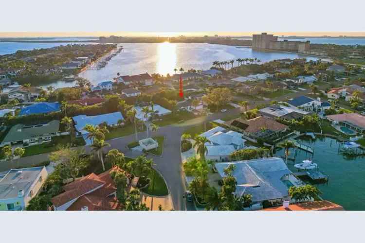 Bayway Isles 3-Bedroom Pool Home Exquisitely Remodeled