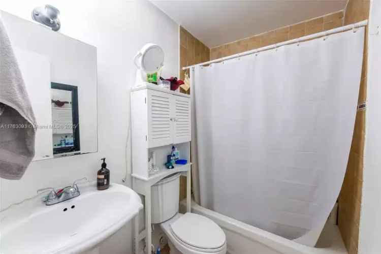 House For Sale , 1028, Southwest 2nd Street, Miami, Florida