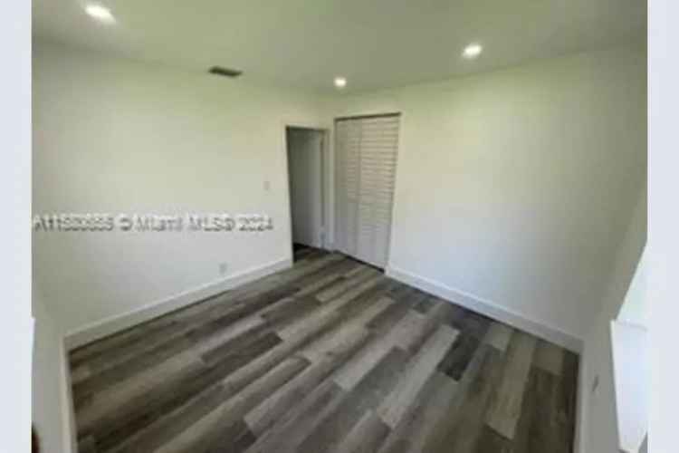 House For Sale , 11400, Northwest 22nd Avenue, Florida