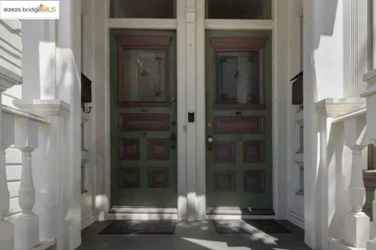House For Sale , 10;12, Beaver Street, San Francisco, California