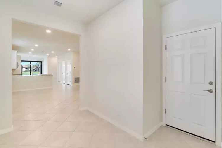 House For Sale , 633, Southeast Monet Drive, Port Saint Lucie, Florida