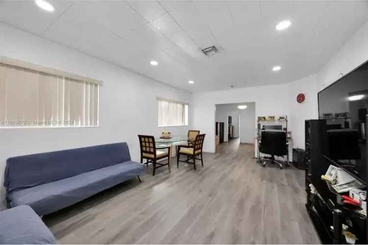 House For Sale , 30, Northwest 24th Avenue, Miami, Florida