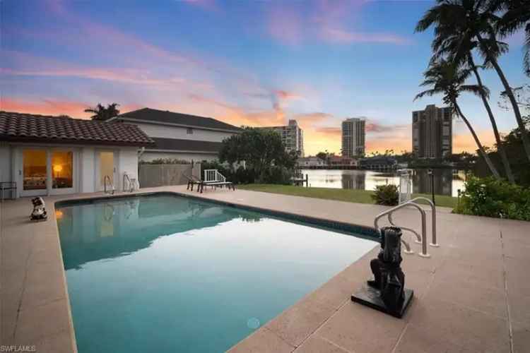 House For Sale , 319, Pirates Bight, Naples, Florida