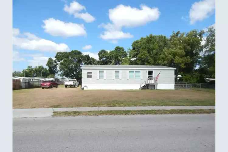 Spacious 3 Bedroom 2 Bath Home Large Lot