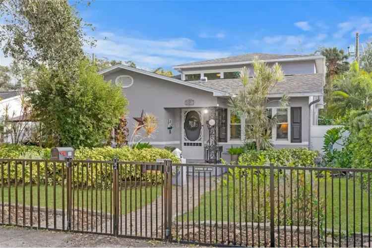 Updated Duplex in Crescent Heights Near Crescent Lake Park