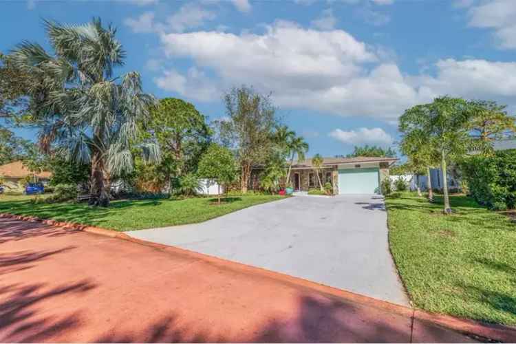 Amazing Pool Home in Pink Streets St Petersburg Florida