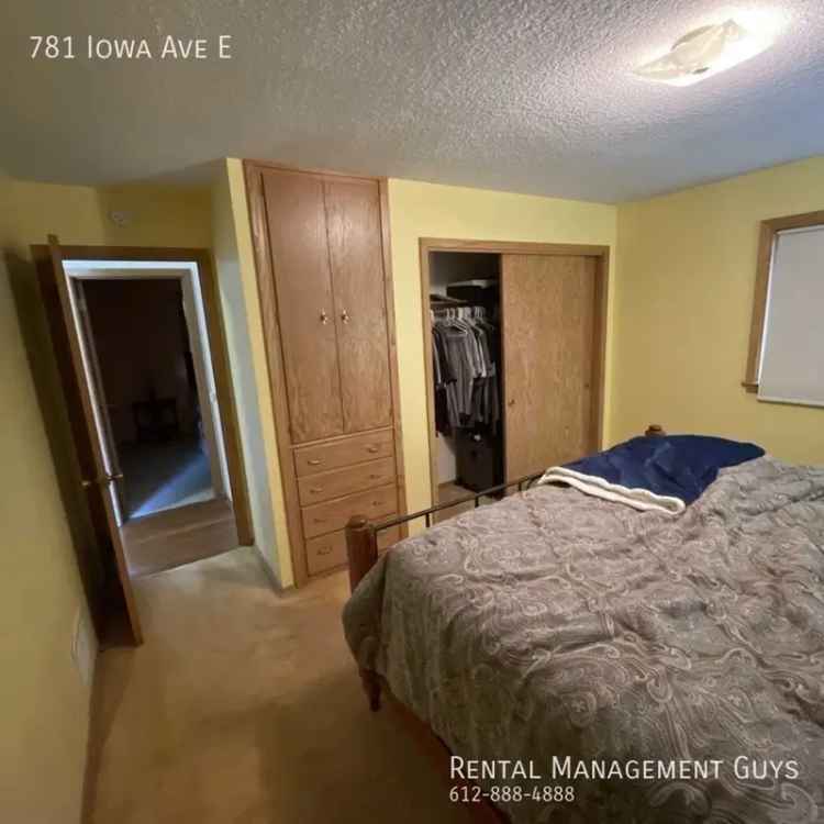 Spacious St Paul Home Near Lake Phalen - 3 Bed 2 Bath