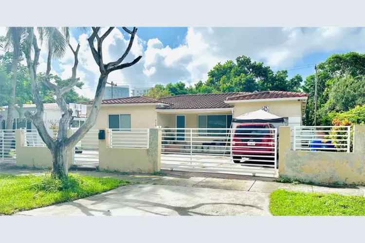 House For Sale , 210, Northeast 44th Street, Miami, Florida