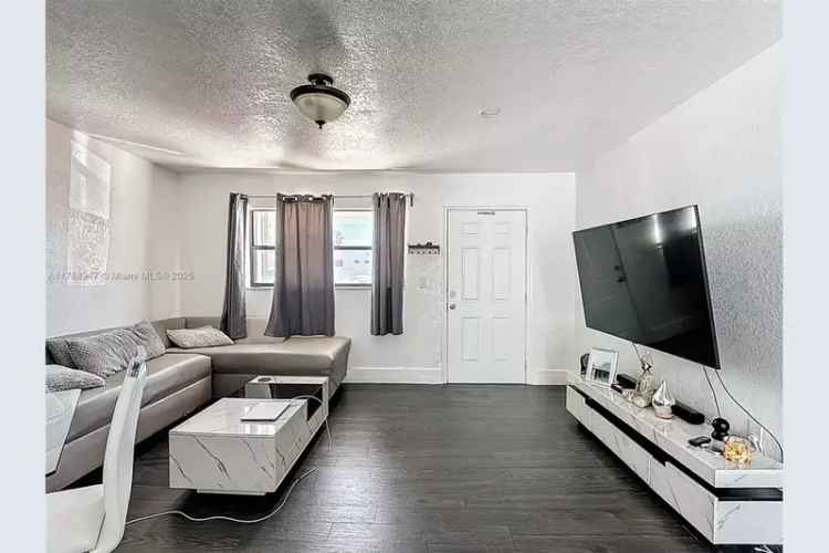 House For Sale , 14320, Northeast 18th Avenue, North Miami, Florida