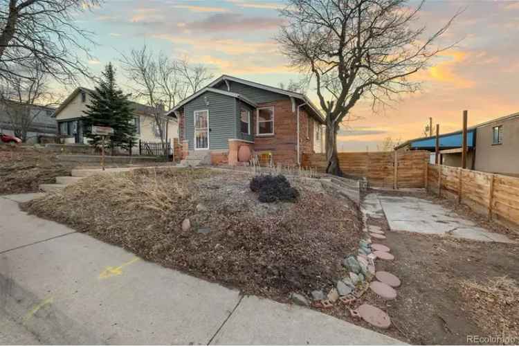 Denver Stone Cottage Near Broncos Stadium: Historic Charm Meets Modern Convenience