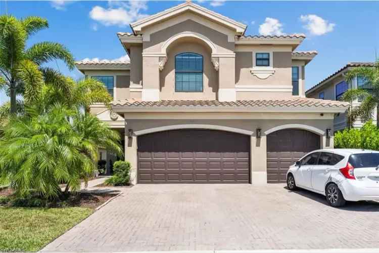 6 Bedroom 5 Bathroom Home in Marina Bay Community