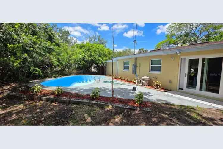 Remodeled 3-Bedroom Home with Pool Near Florida Mall