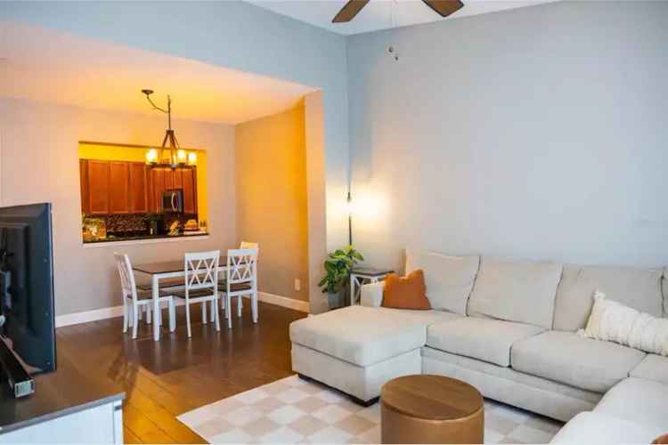 Lake Mary Townhome - Resort Style Living Near Shopping Dining