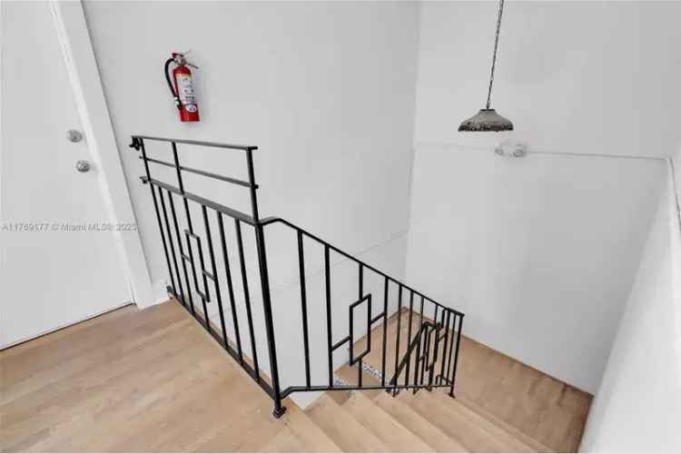 House For Sale , 1471, Lincoln Terrace, Miami Beach, Florida