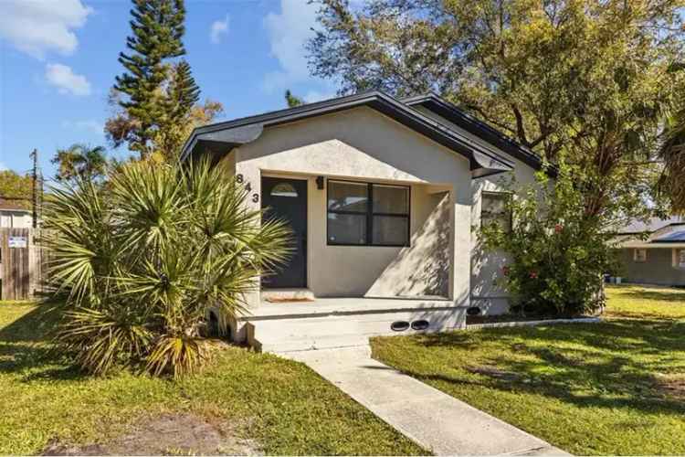 3-Bedroom 2-Bathroom Renovated Home in St Petersburg