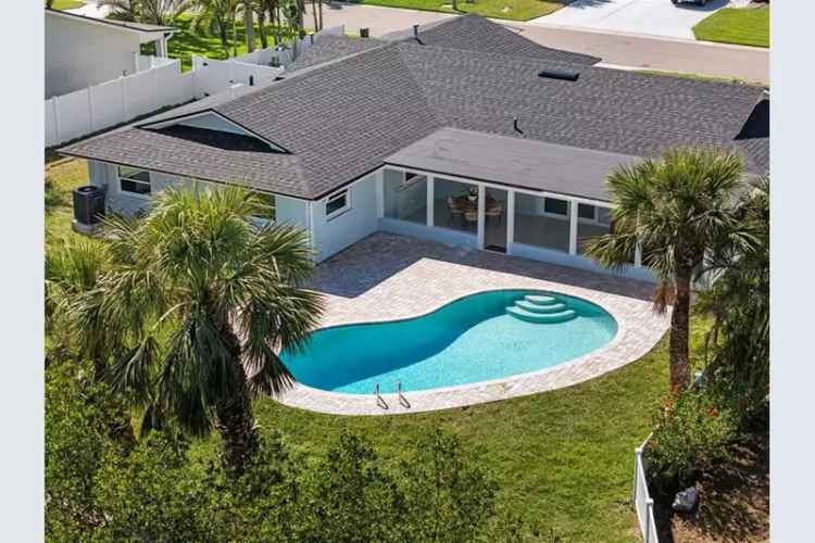 Stunning 4 Bed 2 Bath Pool Home in Broadwater St Pete