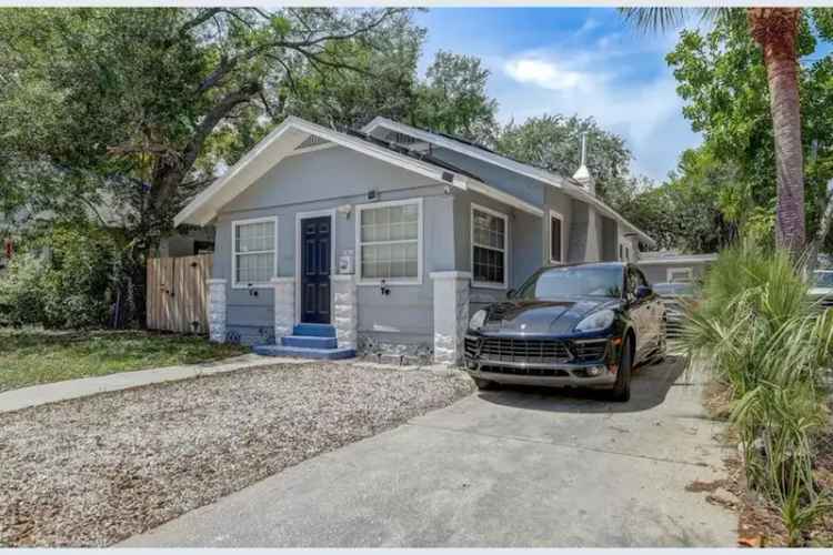 Income Generating Duplex in St Petersburg 5 Beds 2 Baths