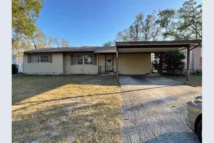 3 Bedroom 2 Bathroom Single Family Home in Saint Petersburg, FL
