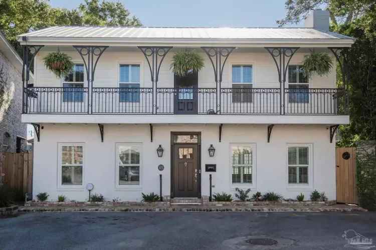 Downtown Pensacola 2 Bed 2 Bath Gem - Updated & Move In Ready