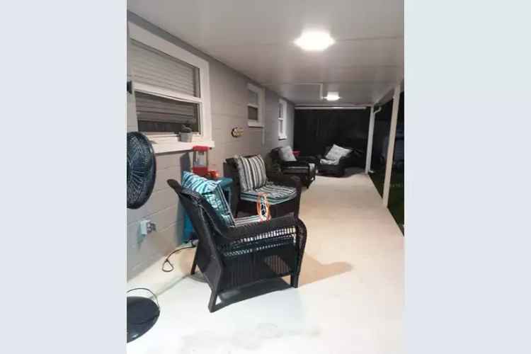 Four Bedroom Home near Jungle Terrace Recreation