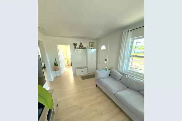 Arcadia Gardens Cottage Move In Ready Updated Kitchen New Roof