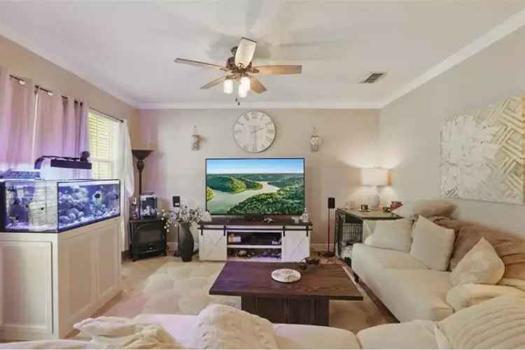 Baldwin Park Smart Home - Updated Kitchen, Baths & Amenities