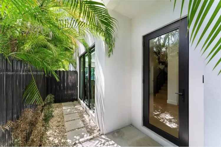 House For Sale , 3130, Plaza Street, Miami, Florida