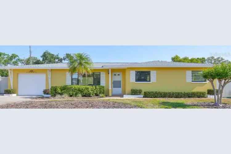 Completely Renovated Pool Home Near Beaches