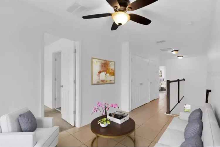 Luxury Gated Community Townhouse 3 Beds 25 Baths Pool Clubhouse