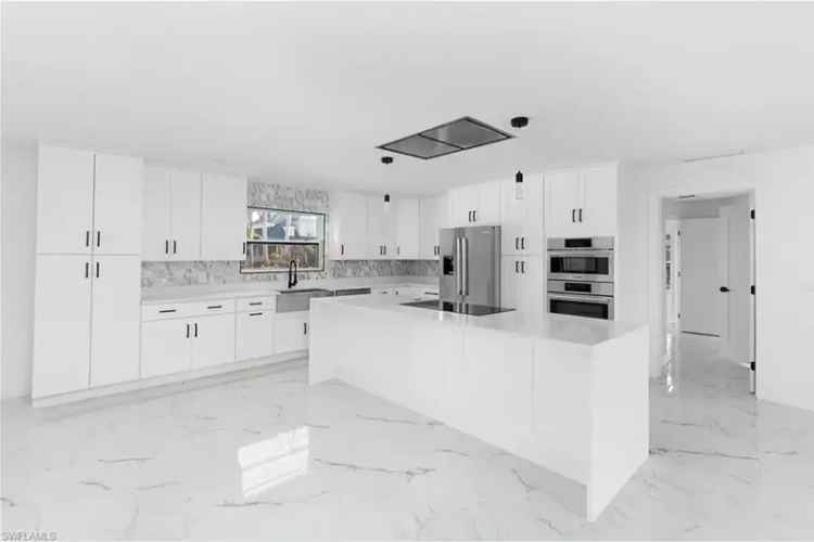 House For Sale , 580, Inlet Drive, Marco Island, Florida
