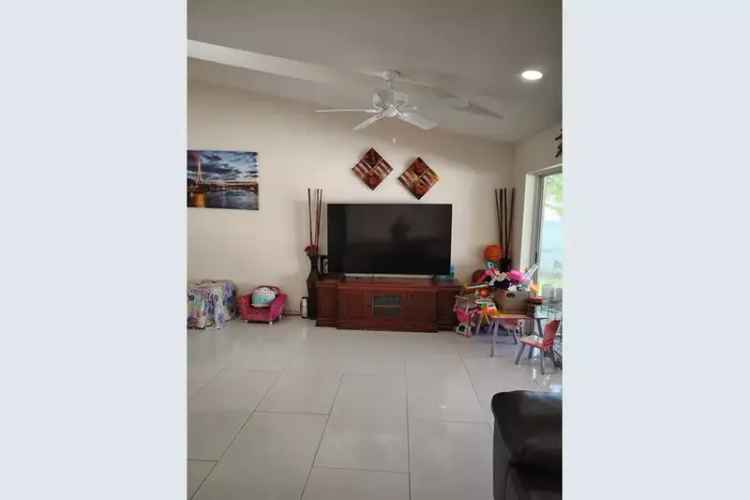 House For Sale , 1061, 6th Street Northwest, Largo, Florida