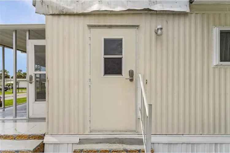 Mobile home For Sale , North Fort Myers, Florida