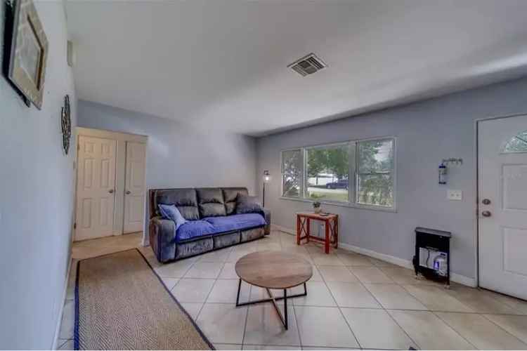2-Bedroom Clearwater Home Near Eagle Lake Park