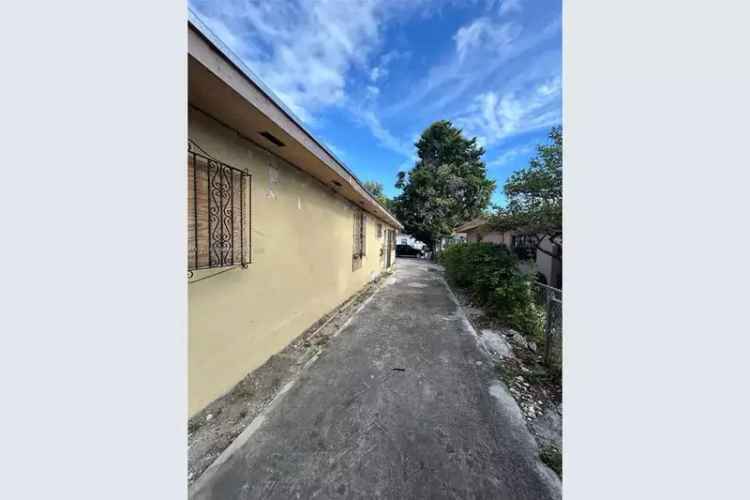 Miami Duplex Investor Special Near Airport and Downtown