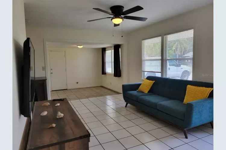 3 Bed 2 Bath Home with 2 Car Garage Near St Petersburg
