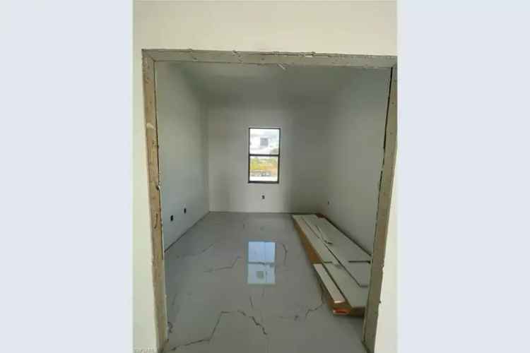 House For Sale , 2607, 41st Street Southwest, Florida