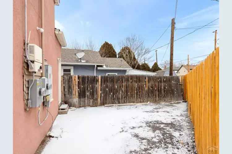 3 Bedroom Vintage Cottage Near City Park Pueblo CC